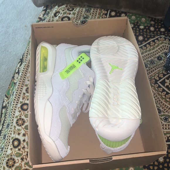Jordan MA2 'Pale Ivory Volt' CV8122-107 - Picture 10 of 11